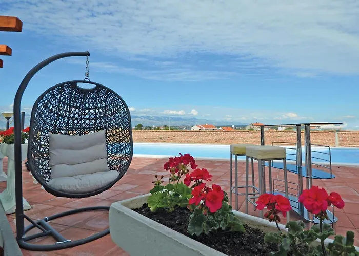 Апартаменты Beautiful In With Swimming Pool