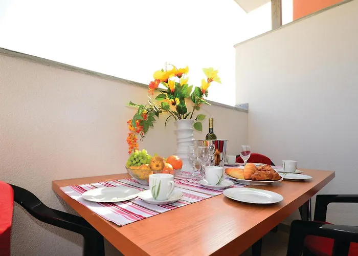 Beautiful In With Swimming Pool