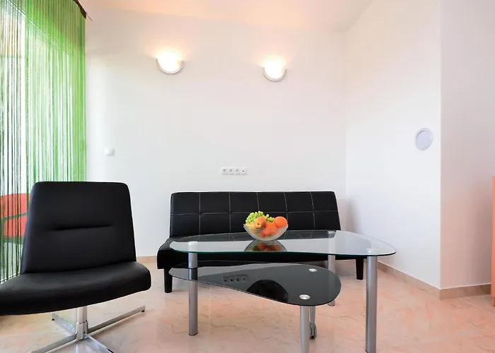 Beautiful In With Swimming Pool Apartment Nin