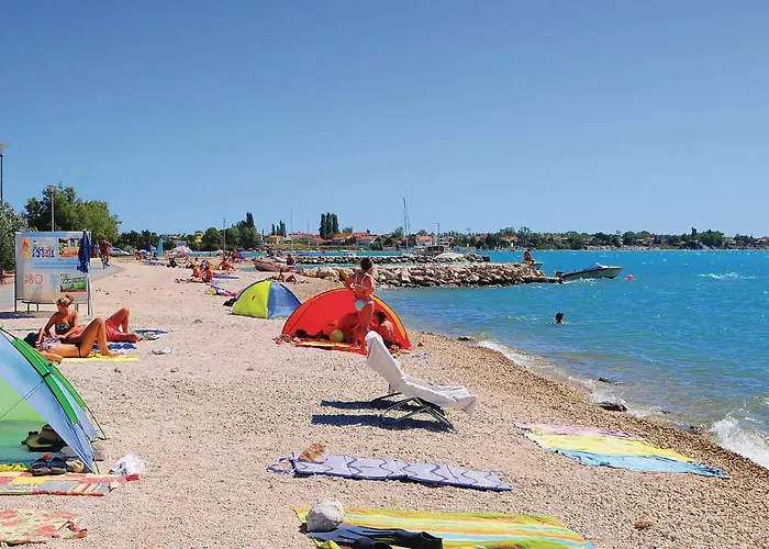 Beautiful In With Swimming Pool Апартаменты Нин