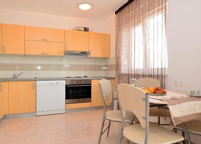 Beautiful In With Swimming Pool *