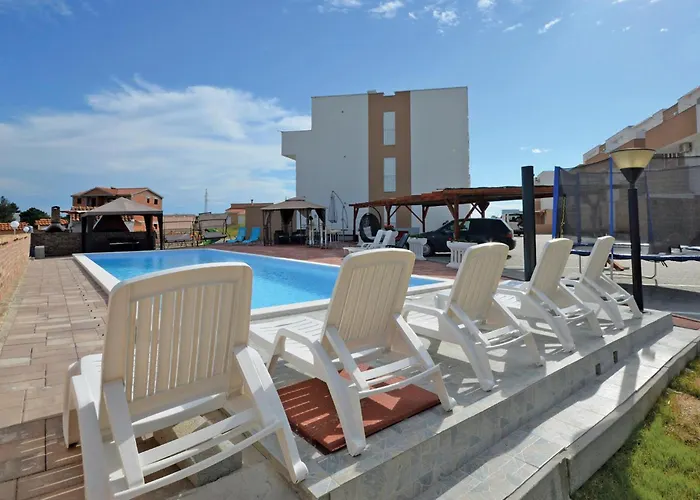 Apartman Beautiful In With Swimming Pool *