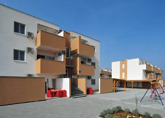 Apartman Beautiful In With Swimming Pool